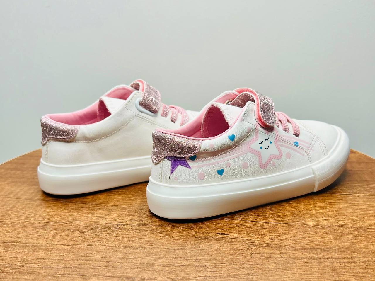STAR WHITE Secondary image
