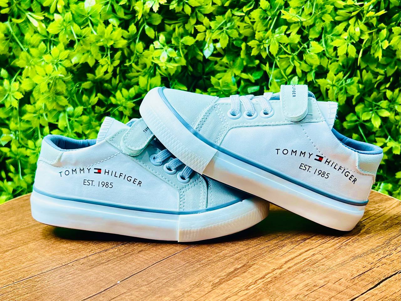 tommy hilfiger gray shoes Secondary image